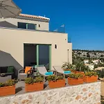 Joy Breeze Apartment