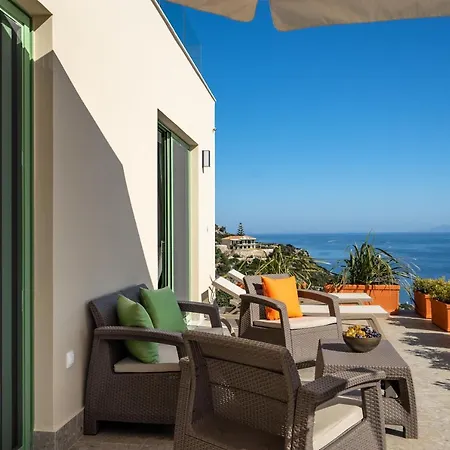 Joy Breeze Eleios-Pronnoi